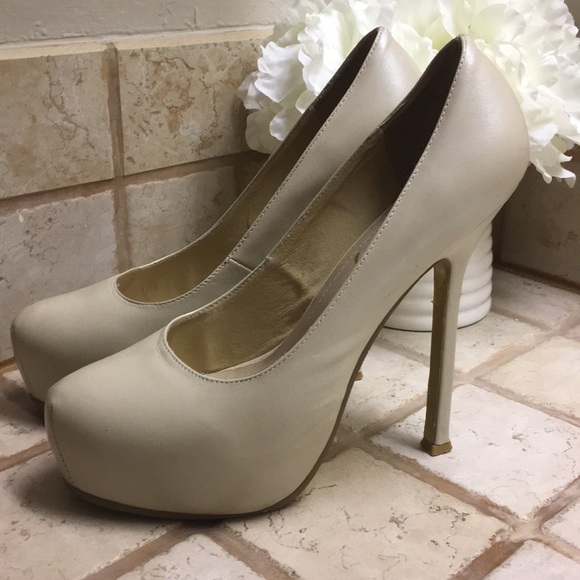 YSL heels - Picture 2 of 7